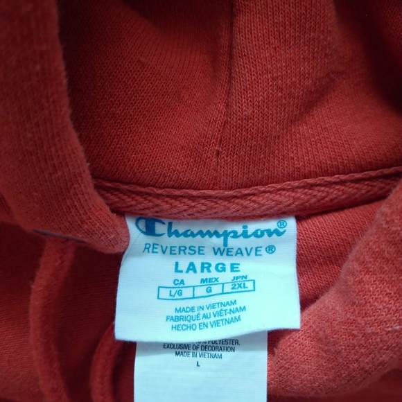 CHAMPION - Picture 2 of 2